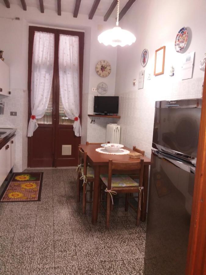 Casa Tarrini Apartman Chianni Kültér fotó