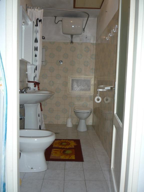 Casa Tarrini Apartman Chianni Kültér fotó
