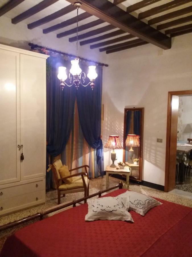 Casa Tarrini Apartman Chianni Kültér fotó
