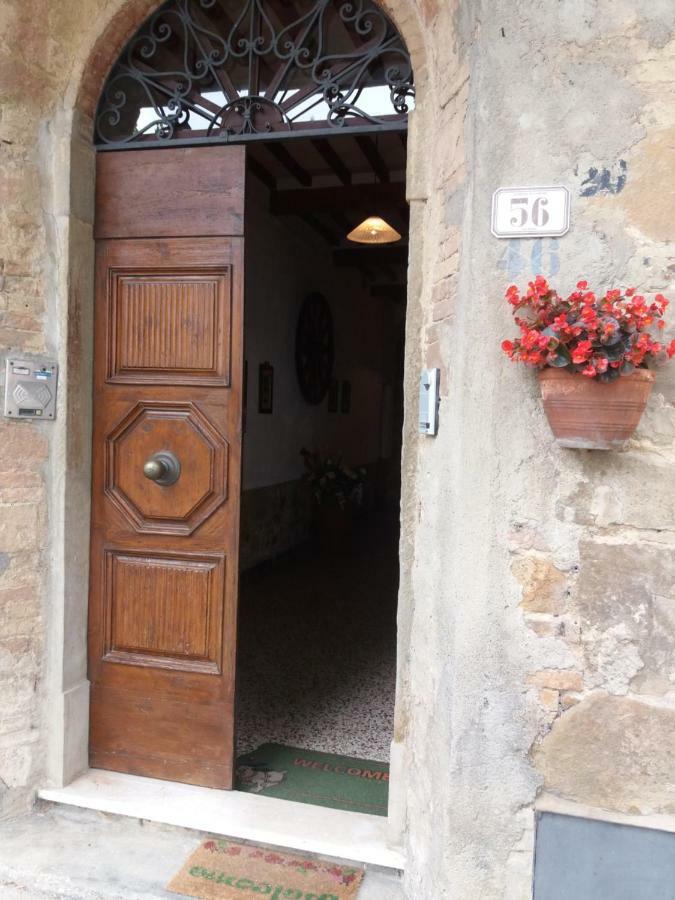 Casa Tarrini Apartman Chianni Kültér fotó