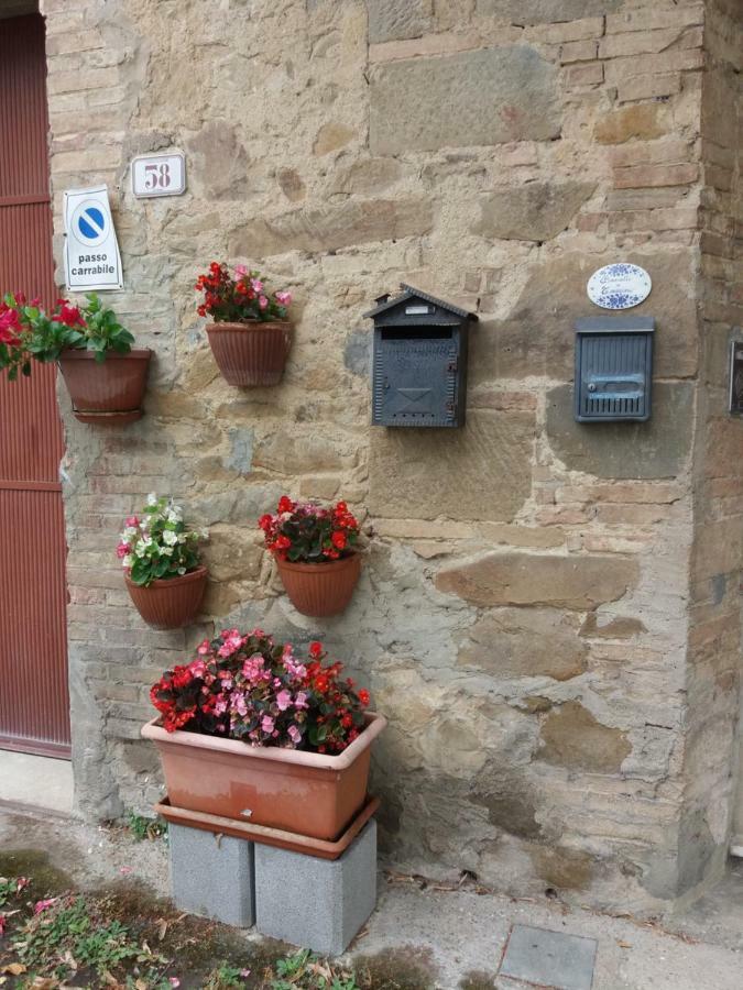 Casa Tarrini Apartman Chianni Kültér fotó