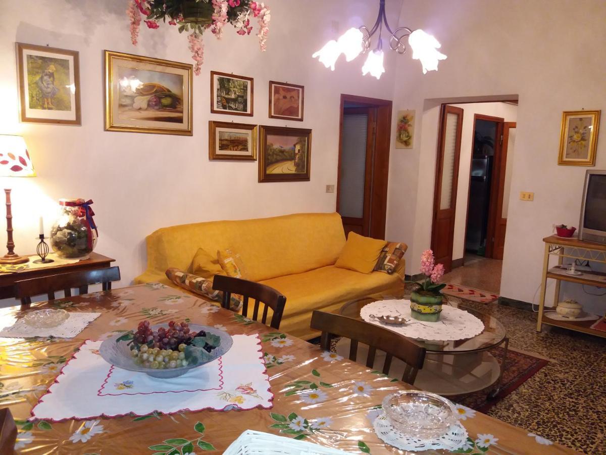 Casa Tarrini Apartman Chianni Kültér fotó
